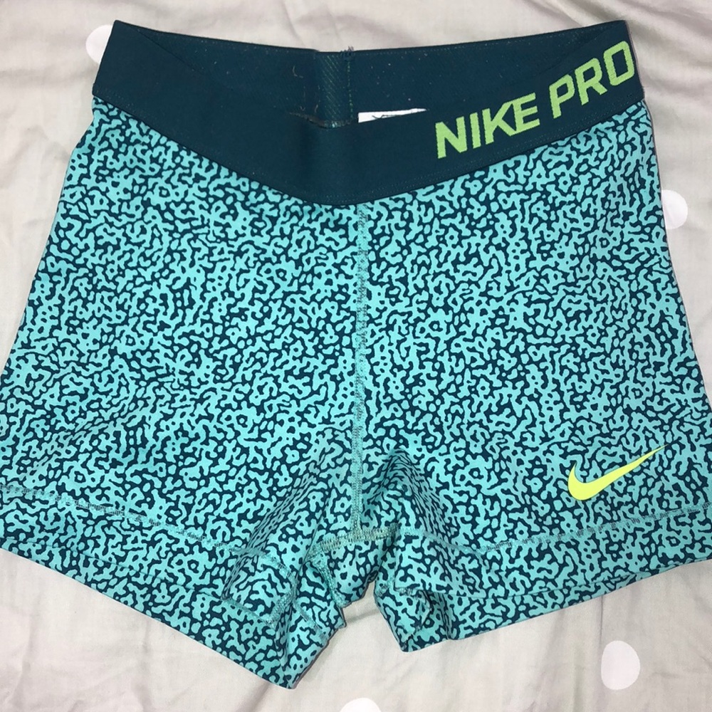 nike pro